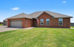 341 SW Deyo Landing Loop, Cache, OK 73527