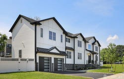 14 Thomasine Street, Edison, NJ 08817