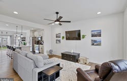 125 MOSSDALE BOULEVARD, FALLING WATERS, WV 25419
