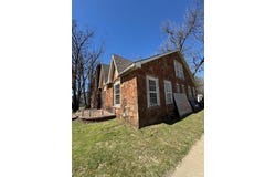 401 Pine Bluff Street, Paris, TX 75460
