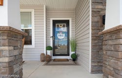 225 Ashburn Avenue, Manahawkin, NJ 08050