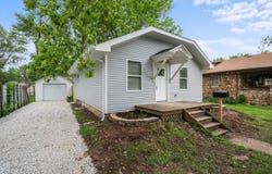 1211 S Pennsylvania Avenue, Springfield, MO 65807