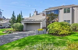 6 Lady Jane's Way, Northport, NY 11768