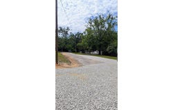 314B Latimer St., Baldwyn, MS 38824
