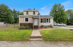 7 Flagg Road, Rochester, NH 03839