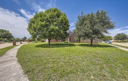 117 Parkview Drive, Saginaw, TX 76179