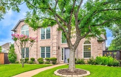 127 Pecan Valley Drive, Irving, TX 75063