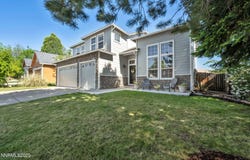 3201 Green River Drive, Reno, NV 89503
