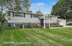 481 N 5 Mile Road, Midland, MI 48640