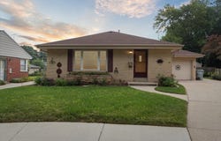 3668 S Quincy Ct, Milwaukee, WI 53207