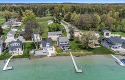 447 Paradise Lane, Horton, MI 49246