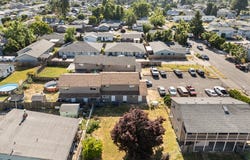1194 R ST, Springfield, OR 97477