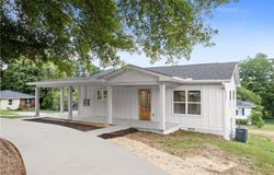 3604 E BOLDING, Flowery Branch, GA 30542