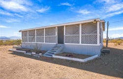 7520 W Shipp Drive, Golden Valley, AZ 86413