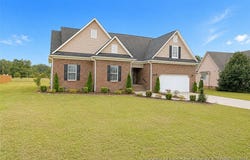 1918 Sunshine Court, Hope Mills, NC 28348