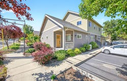 1245 Iowa Street, Ashland, OR 97520
