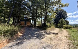 2443 BRUCE ALLEN RD, HINTON, WV 25951