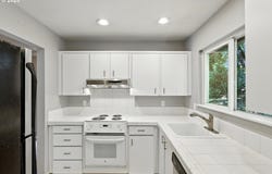 3826 BOTTICELLI ST, Lake Oswego, OR 97035