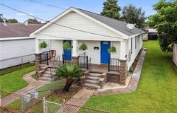 1027 DOLHONDE Street, Gretna, LA 70053