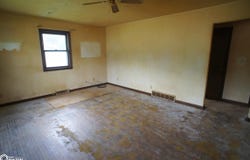 217 Apple Avenue, Webster City, IA 50595