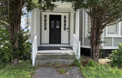 130 Pleasant Street, Claremont, NH 03743