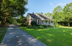 200 Jacqueline, Hahira, GA 31632