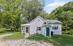 18 Henry Street, Prairie Du Rocher, IL 62277