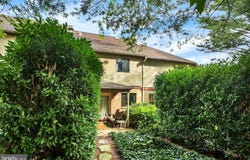 441 STONEGATE COURT, MILLERSVILLE, PA 17551