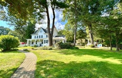 47 Brooklyn Rd, Stanhope Boro, NJ 07874-2963