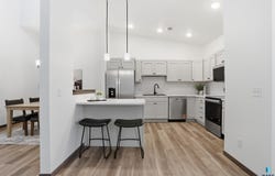 5704 E Marley Pl, Sioux Falls, SD 57108