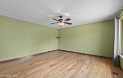102 Edmonds Drive, Oliver Springs, TN 37840