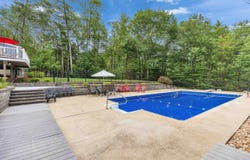 66 Cambridge Road, Bedford, NH 03110