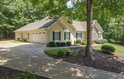 135 Planters Ridge, Lagrange, GA 30240