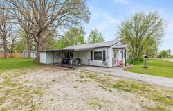 414 S A Street, Seymour, MO 65746