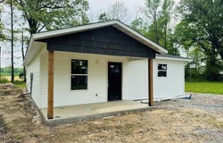 404 E Henry Street, Poplar Bluff, MO 63901
