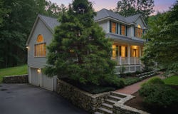 27 Great Pond Dr, Boxford, MA 01921