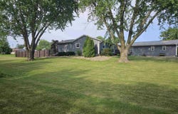 1025 Wabash Ave., Carthage, IL 62321