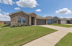 9416 Timberland Lane, Yukon, OK 73099