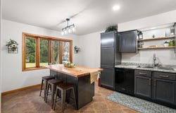 S83w27570 Beaver Trl, Mukwonago, WI 53149