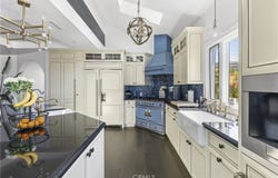 300 N Prospect Avenue, Redondo Beach, CA 90277