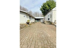 1007 Leesburg Station Rd, Springfield Twp - MER, PA 16137