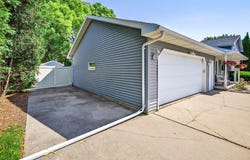 W5642 MICHELLE Way, APPLETON, WI 54915