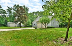 2669 Edgewater Drive, Cortland, OH 44410