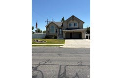1579 W 2050 N, Clinton, UT 84015