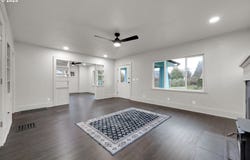 311 N 9TH ST, Cottage Grove, OR 97424
