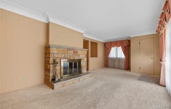 204 Crestwood Drive, Collinsville, IL 62234