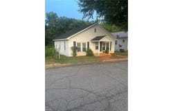 910 Dixie Street, Lexington, NC 27292