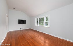 35 Fairview Drive, Middletown, NJ 07748