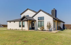 712 Cotton Creek Farms Circle, New Home, TX 79383