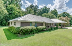 806 N Sunset Drive, Yazoo City, MS 39194
